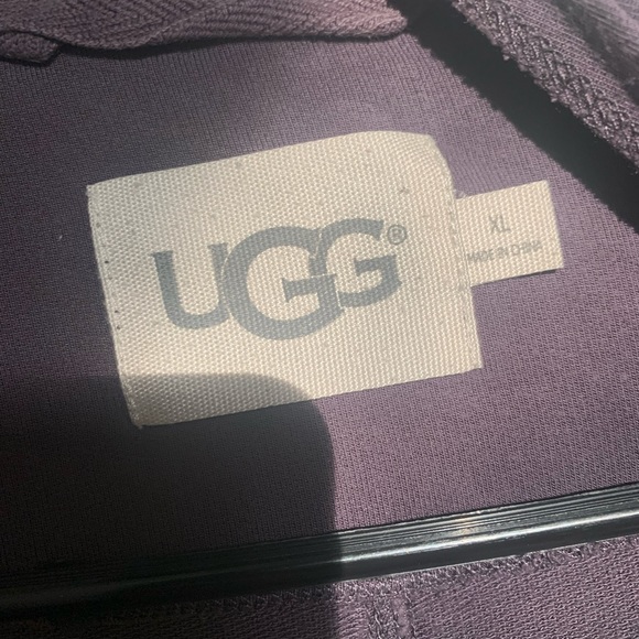 Selling Ugg pull over long very comfy like a rob that you can wear outside warm - Picture 3 of 3